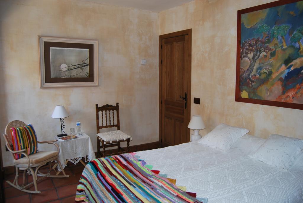 La Casa De San Gil Guest House Atienza Room photo
